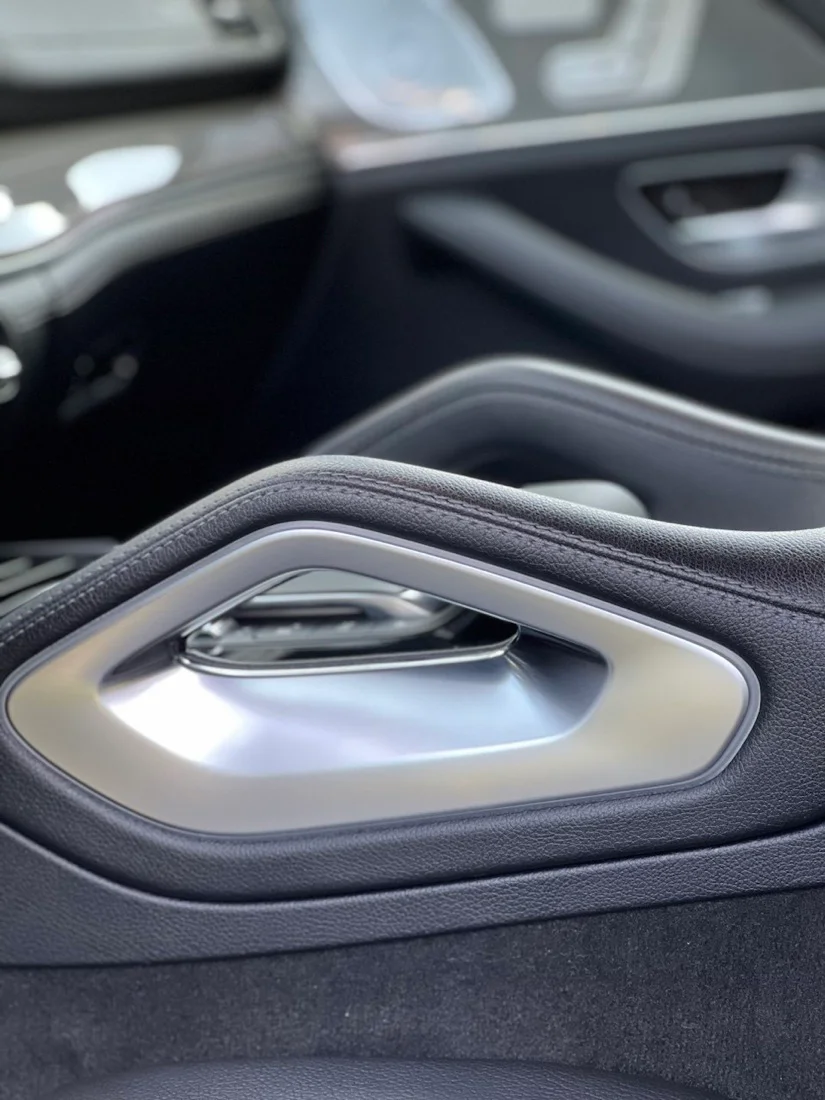 Detailed car